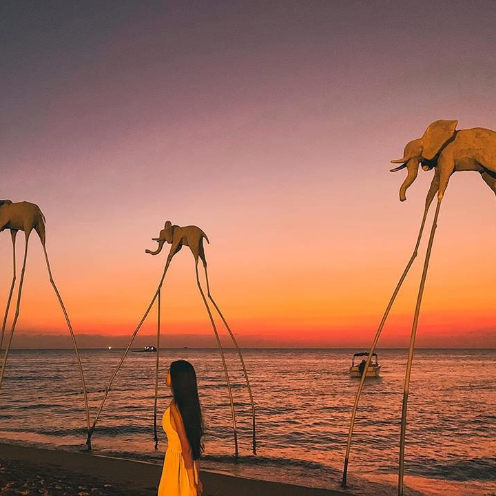 Tour Phú Quốc 3N2Đ - Suối Tranh - VinPearlLand - Cáp Treo Hòn Thơm - Aquatopia Water Park - Sunset Sanato - Dinh Cậu - Dinh Bà- Chùa Sùng Hưng Cổ Tự - Trúc Lâm Thiền Viện Hộ Quốc.