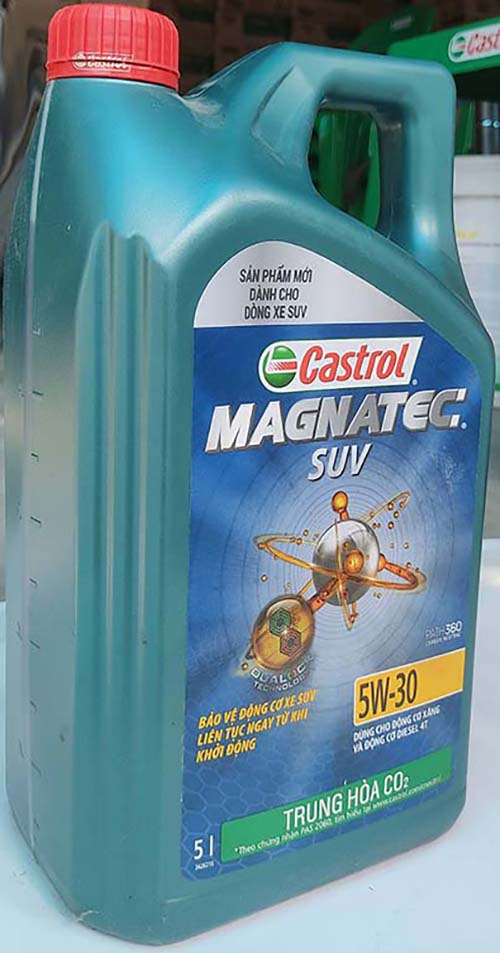 Dầu nhớt xe ô tô Castrol Magnatec SUV 5L (Dầu nhớt chuyên dụng cho xe SUV)