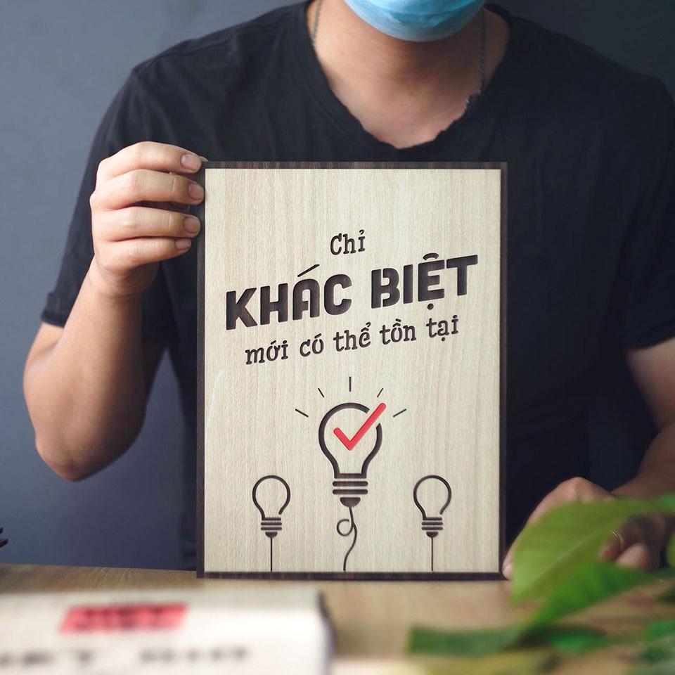 Tranh slogan trang trí văn phòng TBIG127 - Tranh tạo động lực chỉ khác biệt mới có thể tồn tại