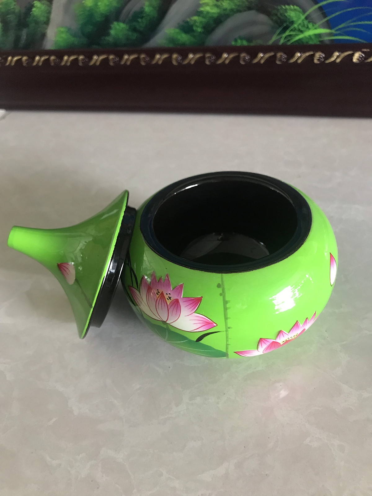 Hủ bí sơn mài cao cấp thích hợp đựng vật dụng nhỏ, bánh kẹo, trang trí, làm quà tặng,...