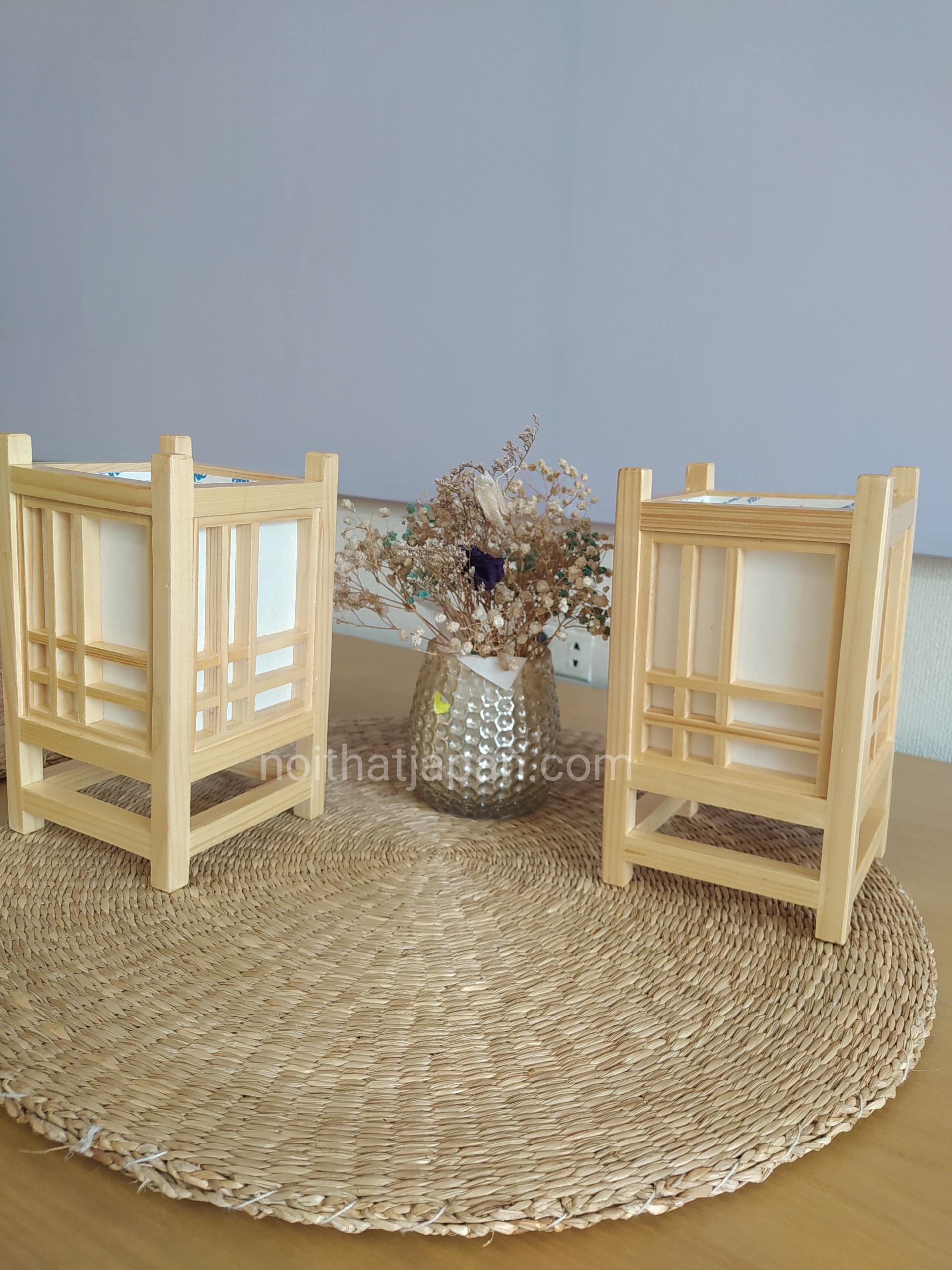 Đèn bàn gỗ tự nhiên, đèn shoji, trang trí phòng trà, phòng thiền phong cách Nhật Bản, chất liệu gỗ tự nhiên hoàn toàn kết hợp shoji Nhật bản, gồm đèn Led ánh sáng vàng