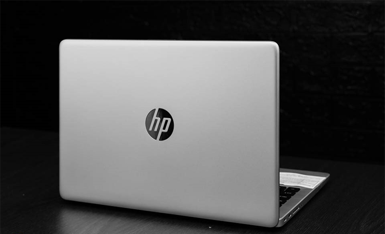 Laptop HP 348 G5 7XU21PA (Core i5-8265U/ 4GB DDR4 2400MHz/ 256GB SSD M.2/ 14 HD/ Win10) - Hàng Chính Hãng