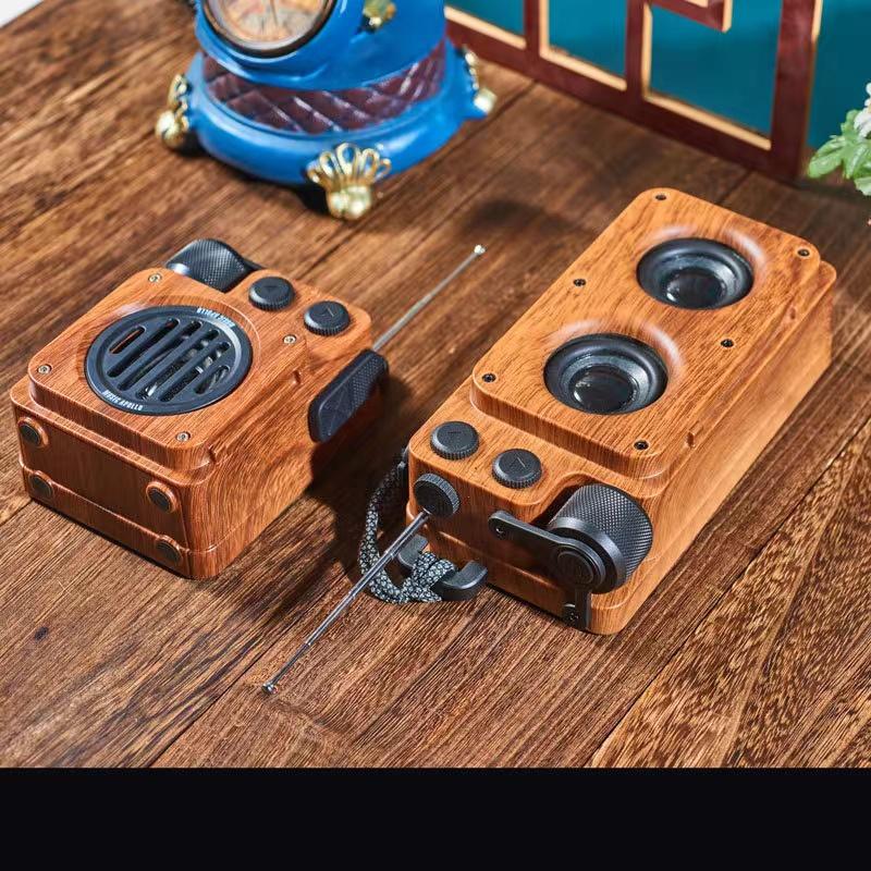 Loa Bluetooth Retro Đài phát thanh mini di động ngoài trời loa nhỏ không dây máy tính loa siêu trầm âm lượng lớn Màu sắc: Vàng A6