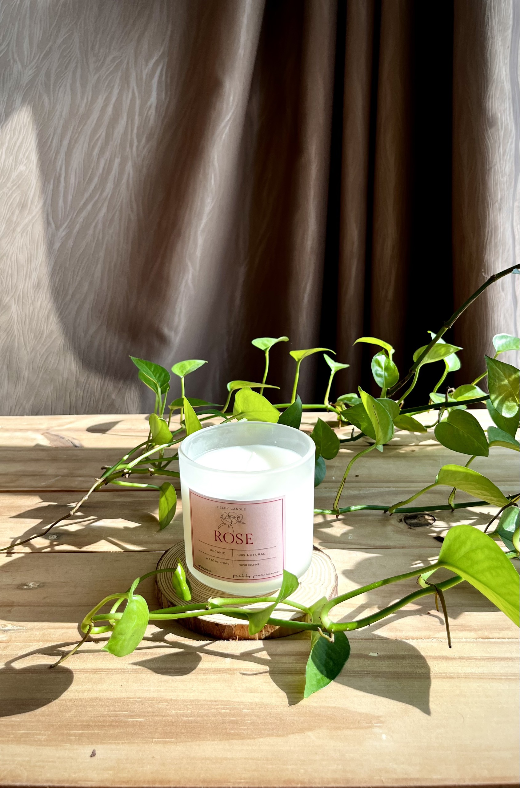 Nến thơm tự nhiên Rose, hương hoa hồng, nguyên liệu nhập khẩu, 184 grams, bấc sợi