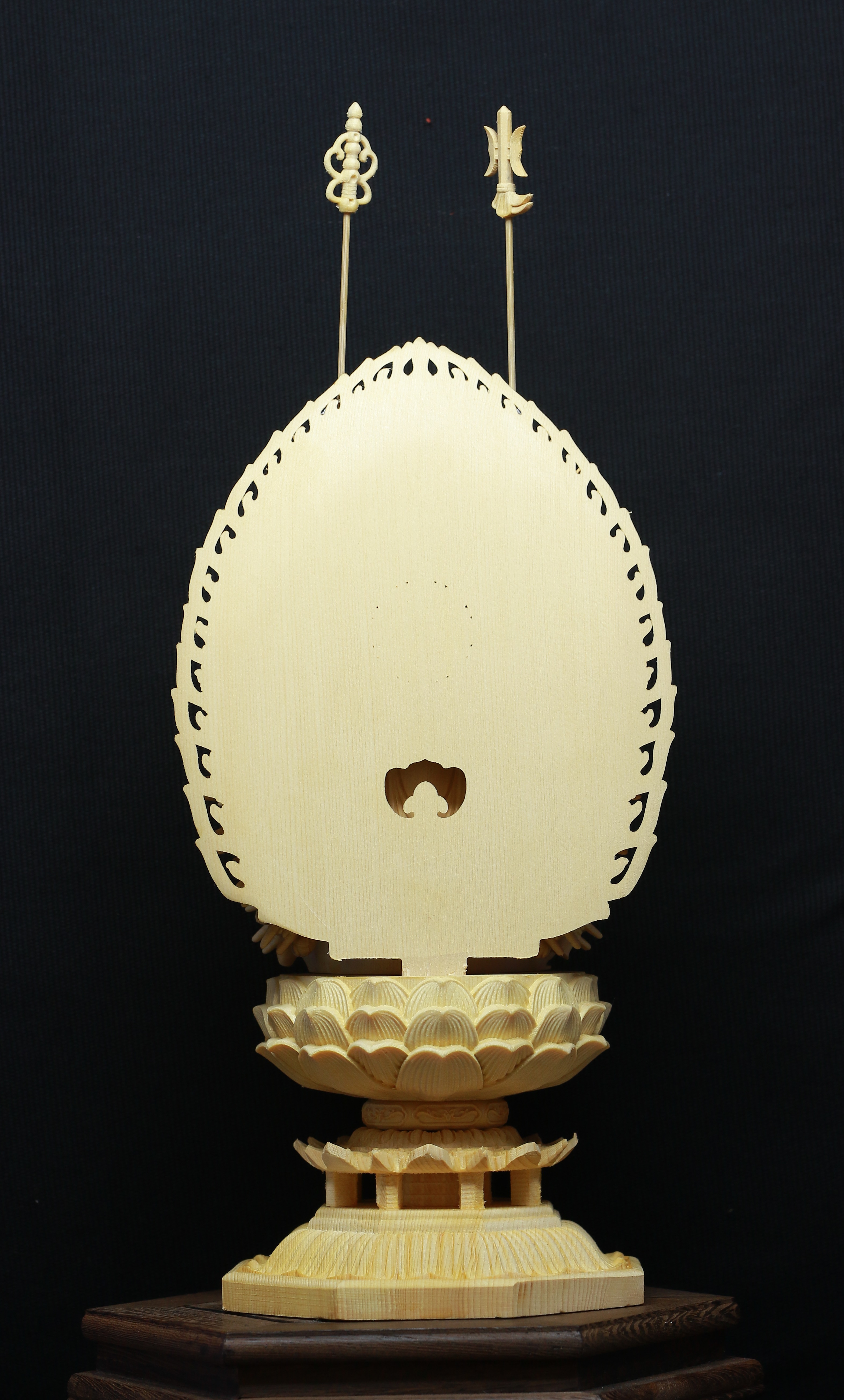 Tượng Bồ Tát Thiên Thủ Thiên Nhãn - Gỗ Hoàng Dương cao 28cm