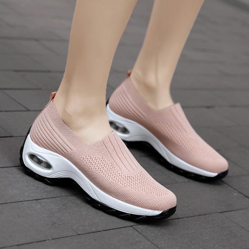 2020 Fashion women soft outdoor running sneakers casual breathable sport shoes