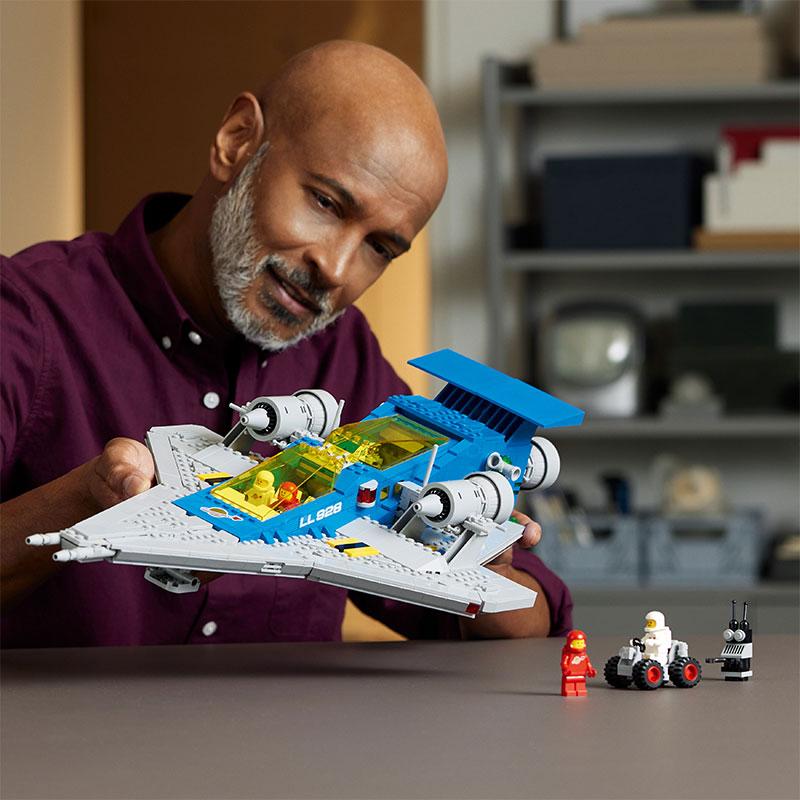 Đồ Chơi LEGO ADULTS Phi Thuyền Khám Phá Vũ Trụ 10497
