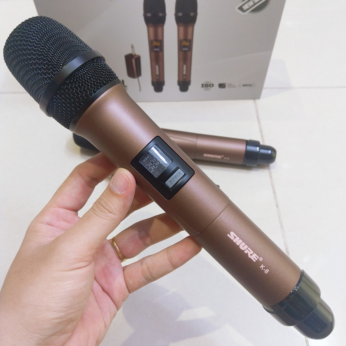 Cặp Micro Shure K8 Không Dây 2020 - Hàng Nhập Khẩu