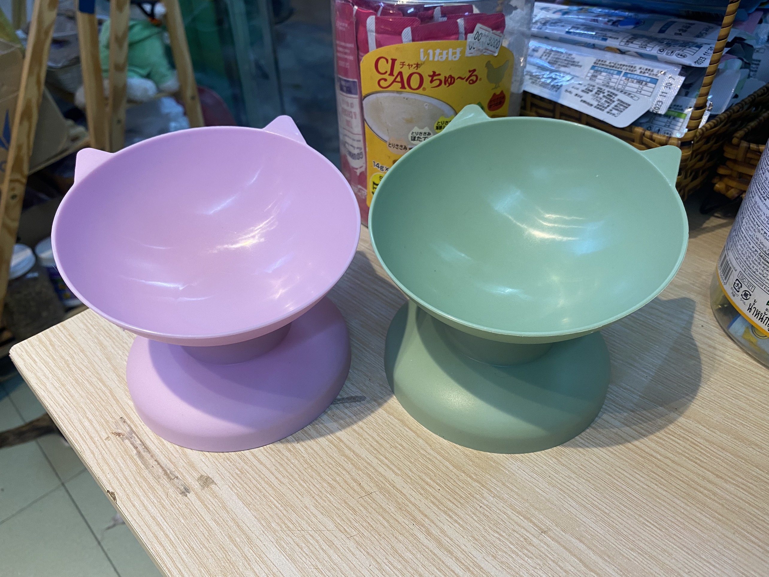 BÁT CHỐNG GÙ NGHIÊNG 15 ĐỘ GIÁ RẺ DÀNH CHO CHÓ MÈO (NHỰA MỎNG)