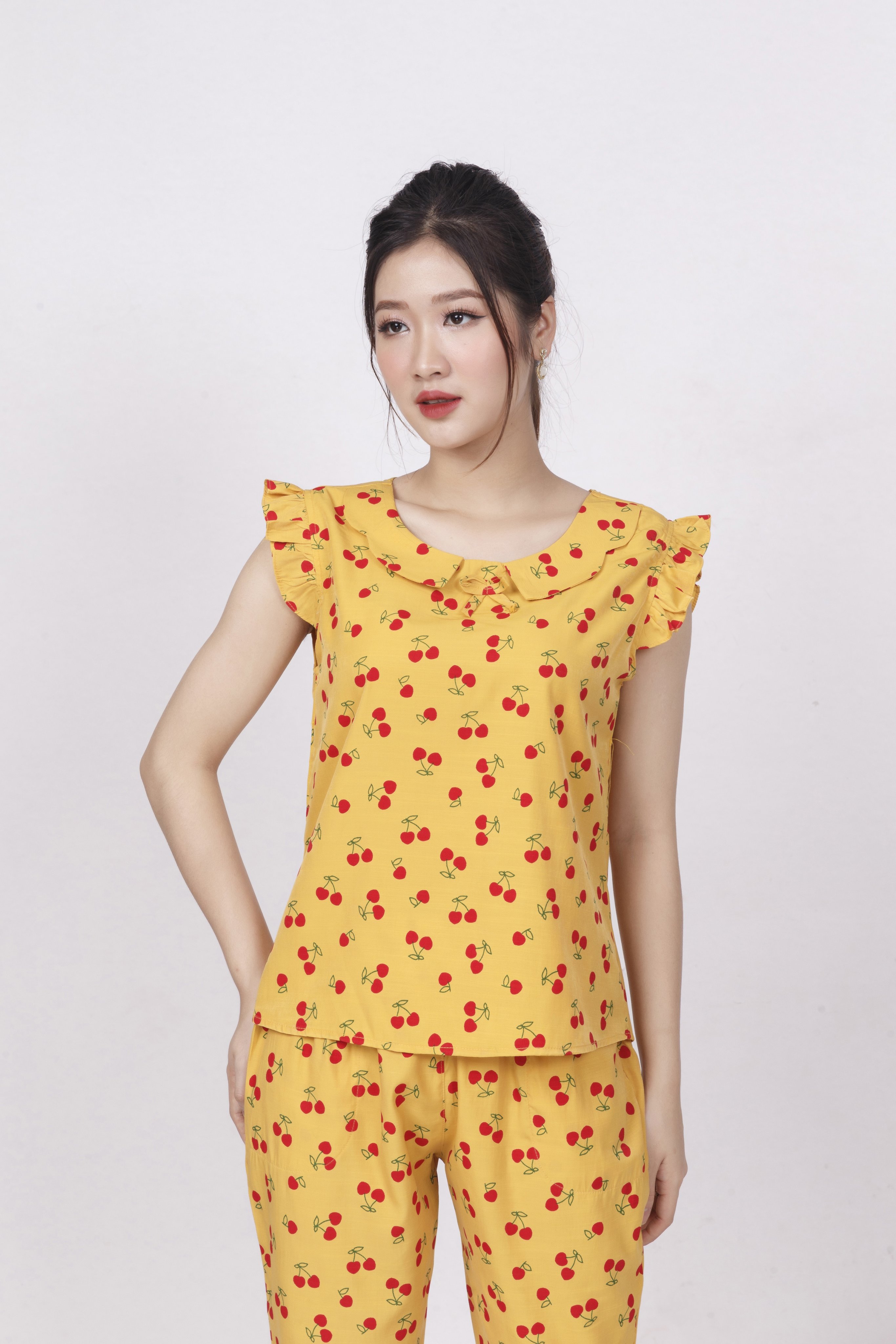 Đồ bộ nữ cộc tay - Đồ bộ mặc nhà - Đồ ngủ mặc nhà nữ - Đồ bộ nữ lửng - Set bộ đũi mặc nhà nữ Vicci BDT.01 hoạ tiết Cherry