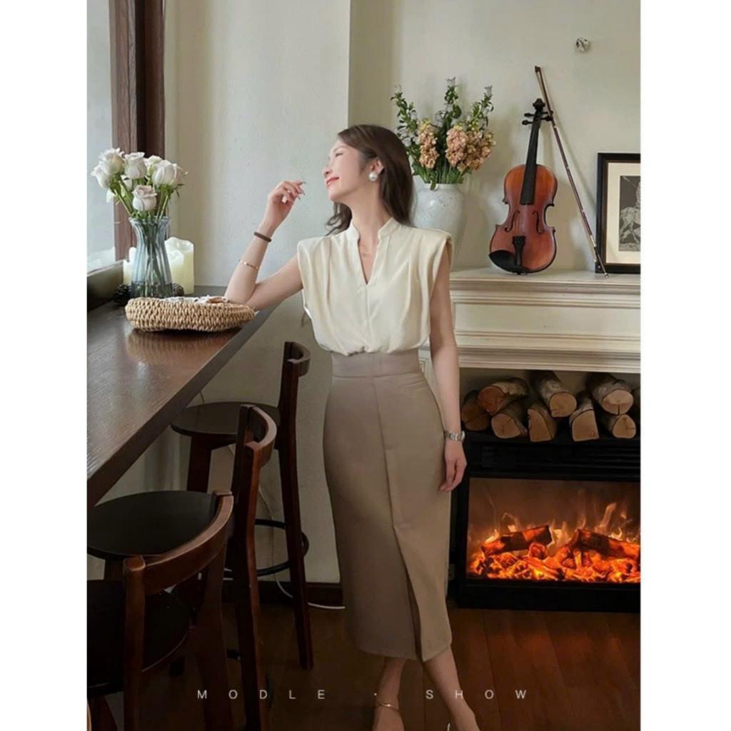 Set bộ nữ, Áo cổ V kèm chân váy kaki chuẩn hàng thiết kế Trendy Clothing