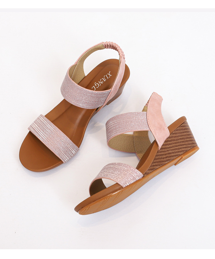 Tên sản phẩm: Giày quai ngang nữ giày sandals nữ dép quai hậu nữ cao 5 cm  Mã 1418- 169A