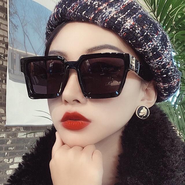 Kính mát gọng vuông thời trang cá tính cho nam nữ chống tia UV400