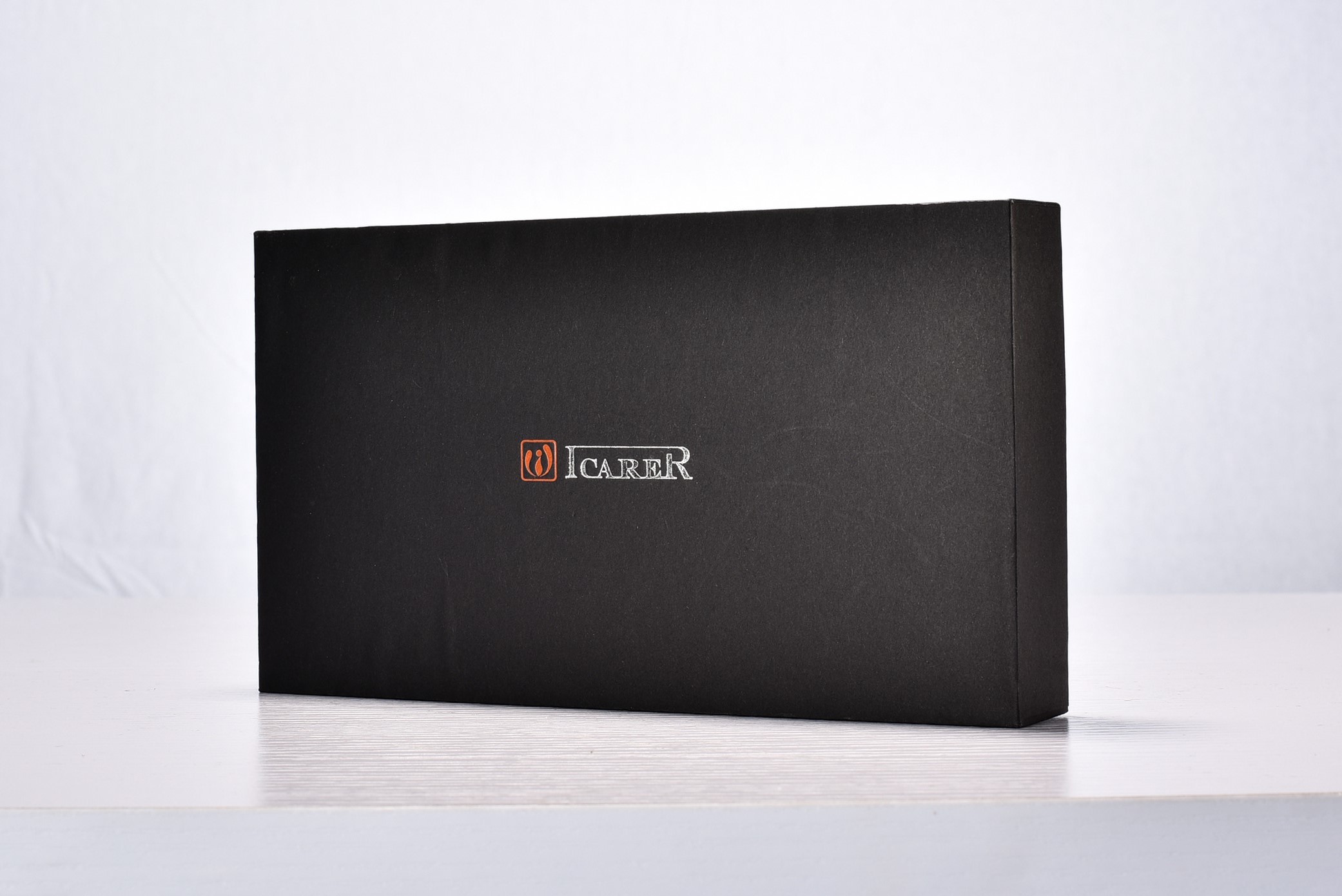 Bao da iCarer hỗ trợ sạc không dây dành cho iPhone 14 Pro Max  iCarer Curved Edge Real Leather – Hàng chính hãng