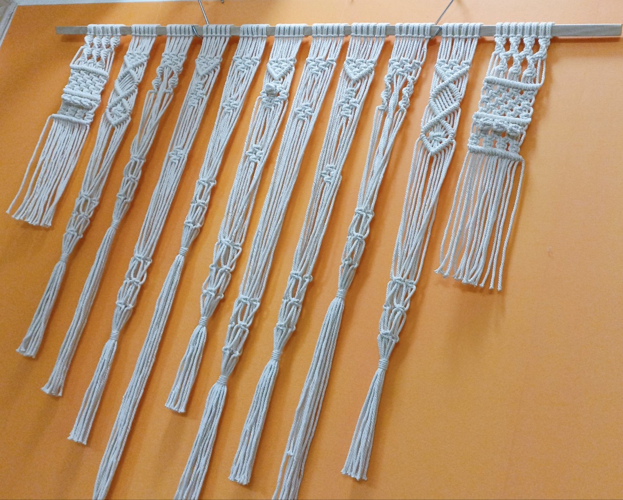 Dây tết macrame handmade treo trang tường lọ hoa xinh xinh