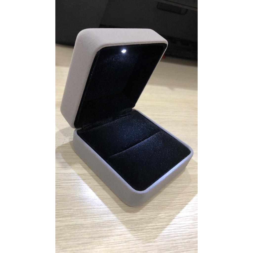 (Jewelry box) HỘP ĐỰNG NHẪN CƯỚI,BÔNG TAI CHO NỮ,HỘP ĐỰNG QUÀ TẶNG TRANG SỨC,ĐỰNG NHẪN CAO CẤP CÓ ĐÈN LED (H28-NĐ