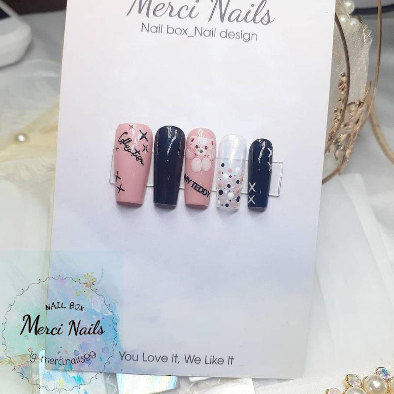 Nailbox gấu teddy black&amp;pink