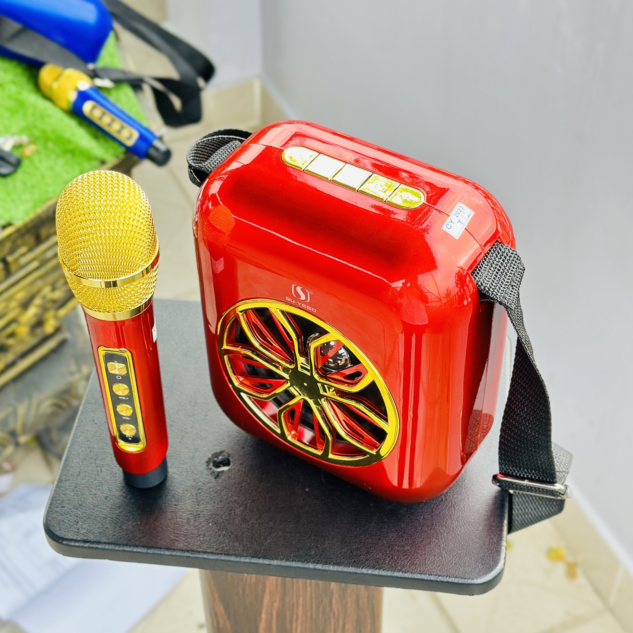 LOA KARAOKE DI ĐỘNG A20 KÈM 1 MICRO KHÔNG DÂY - HÀNG NHẤP KHẨU