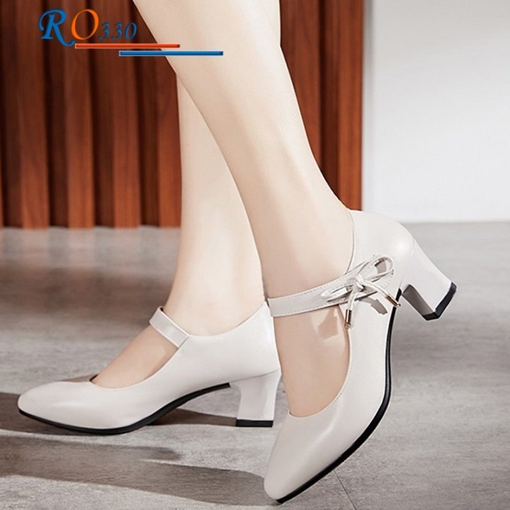 Giày Cao Gót Nữ Đẹp Đế Vuông 5 Phân Hàng Hiệu Rosata Màu Đen Đỏ Kem Ro330 - Kem - 37
