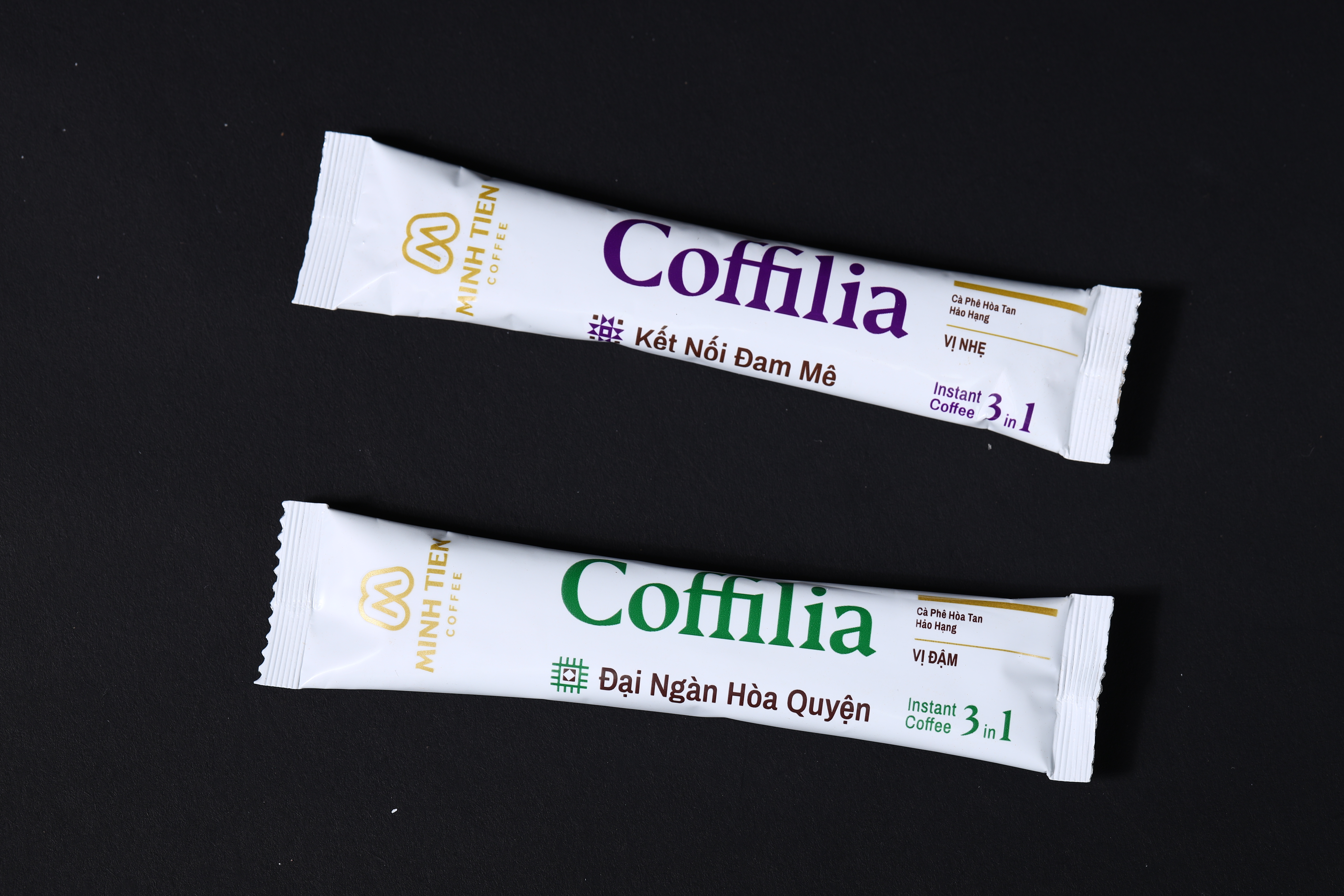 Combo 2 hộp cà phê hòa tan 3in1 Coffilia - mỗi hộp 324g