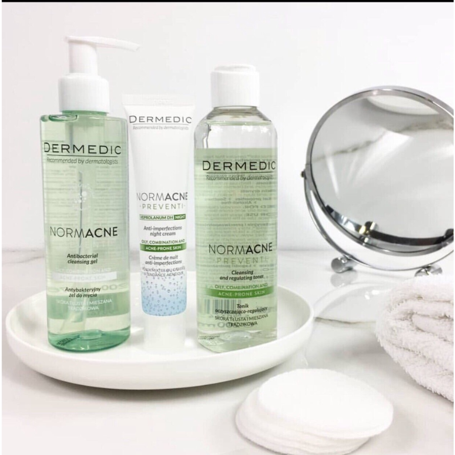 Sữa Rửa Mặt Dermedic Kiềm Dầu, Giảm Mụn, Làm Sạch Sâu Normacne Preventi Antibacterial Cleansing Gel 200 Ml