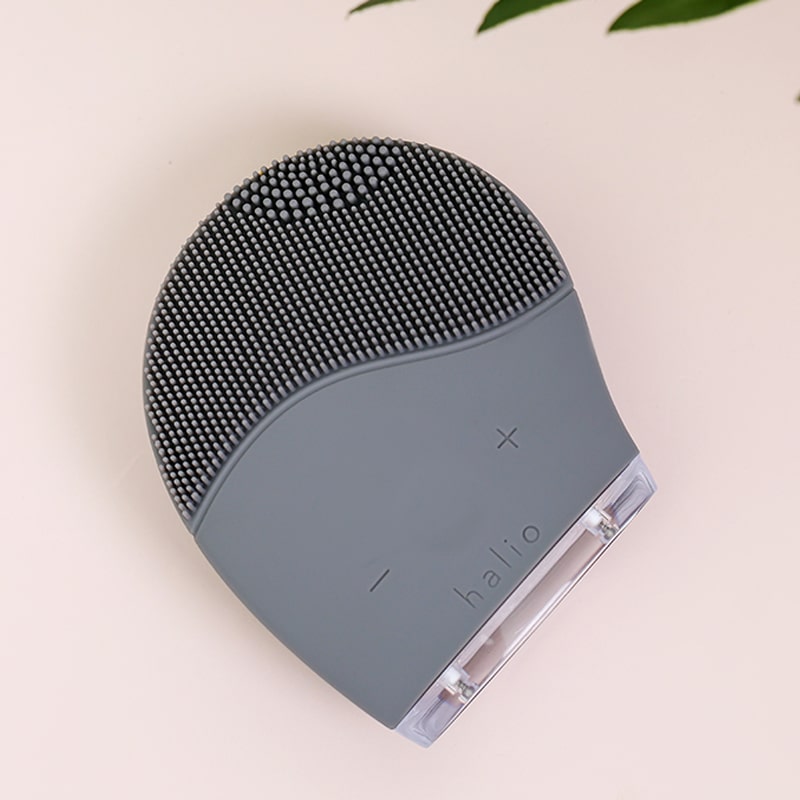 Máy rửa mặt và massage Halio Facial Cleansing & Massaging Device - Đầu rửa silicone kháng khuẩn - Điều khiển 14 cấp độ rung làm sạch - Hàng chính hãng -
