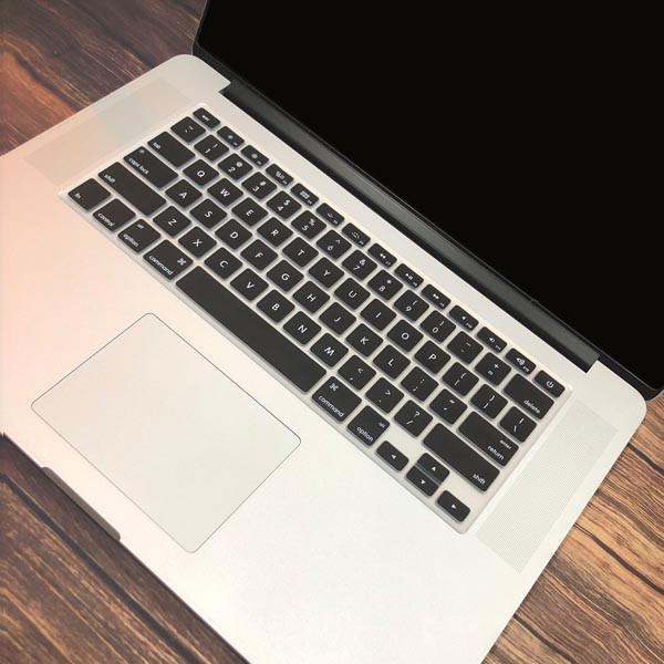 Phủ Phím màu Đen Cho Macbook Đủ Dòng