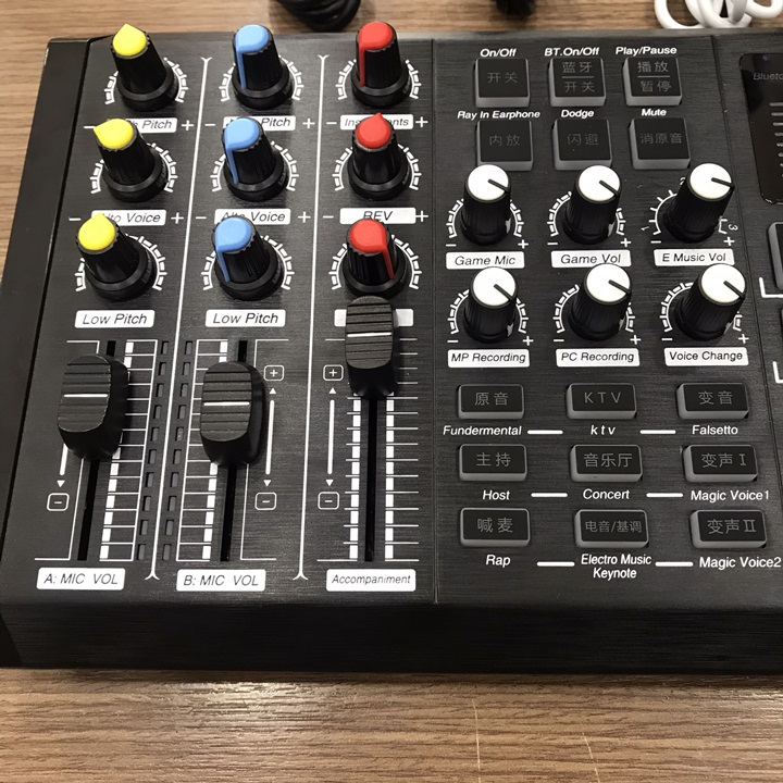 Soundcard S8 2020 cực hay - autotune - livestream - loa ngoài và có thể kết hợp Cubase hát live