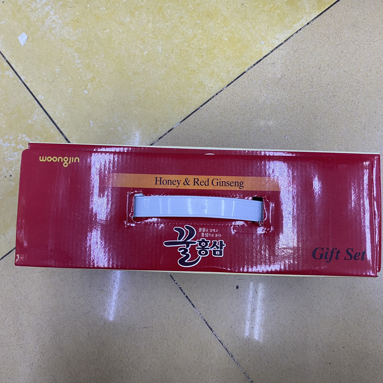 Xách 12 Chai Nước Hồng Sâm Mật Ong Woongjin Hàn Quốc 180ML / 웅진) 꿀홍삼 180ML
