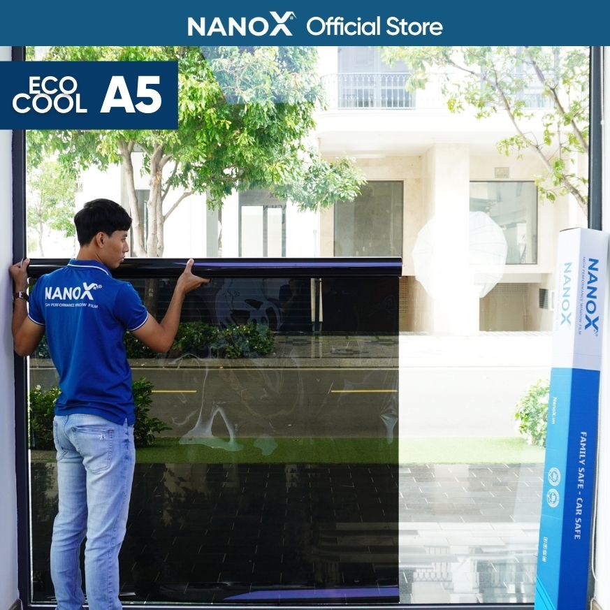 Phim cách nhiệt NanoX A5 màu đen chống nắng nóng cho nhà kính &amp; văn phòng