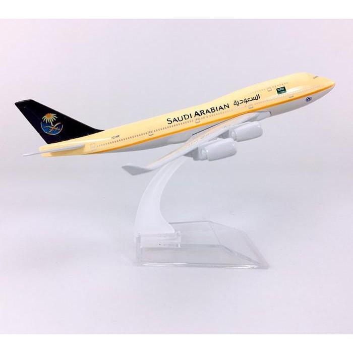 Mô hình máy bay tĩnh B747 Saudia Arabian Airlines 16cm