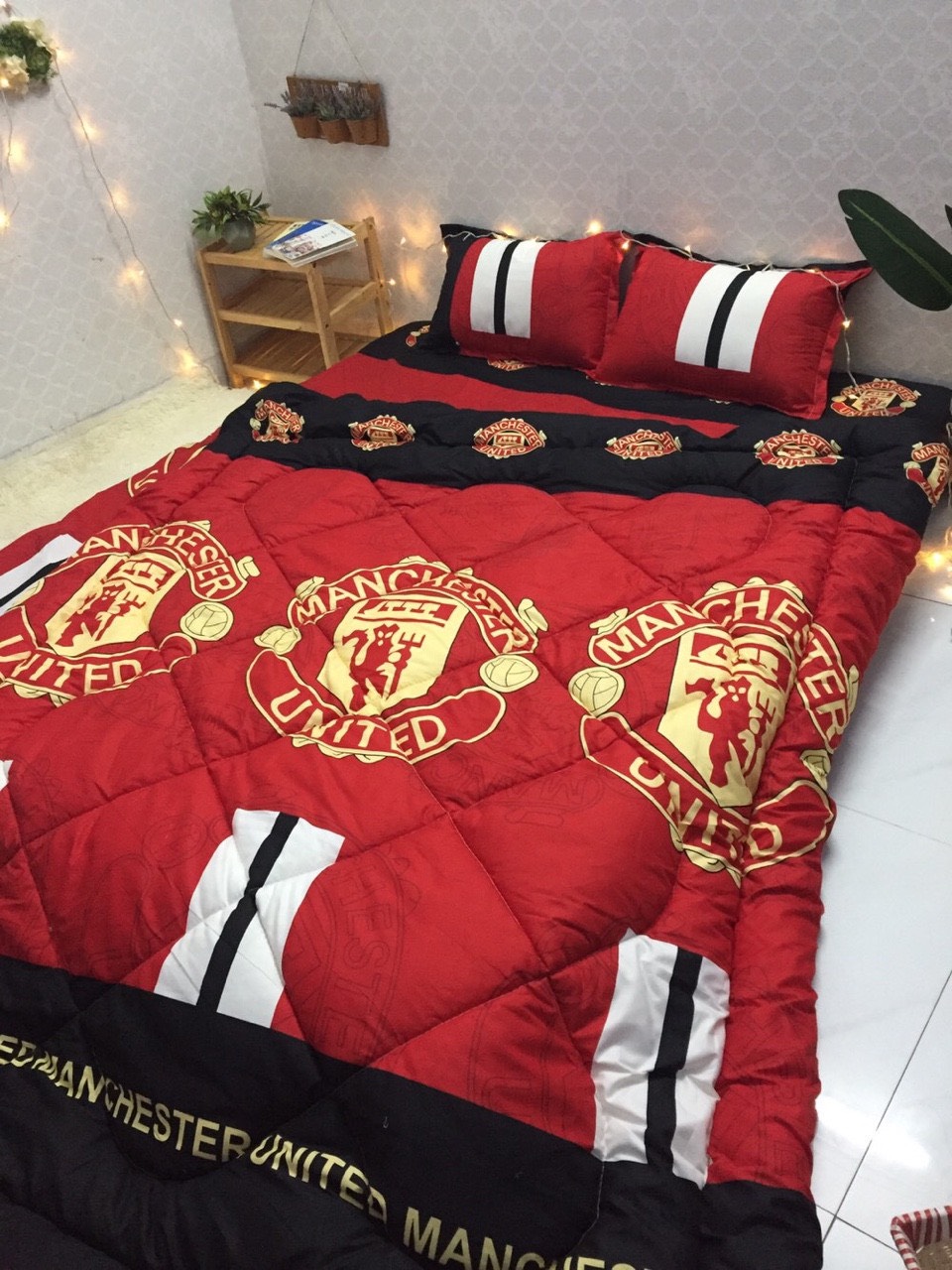 Bộ Drap &amp; Chăn Phao 5 Món Cotton Poly CLB MANCHESTER UNITED