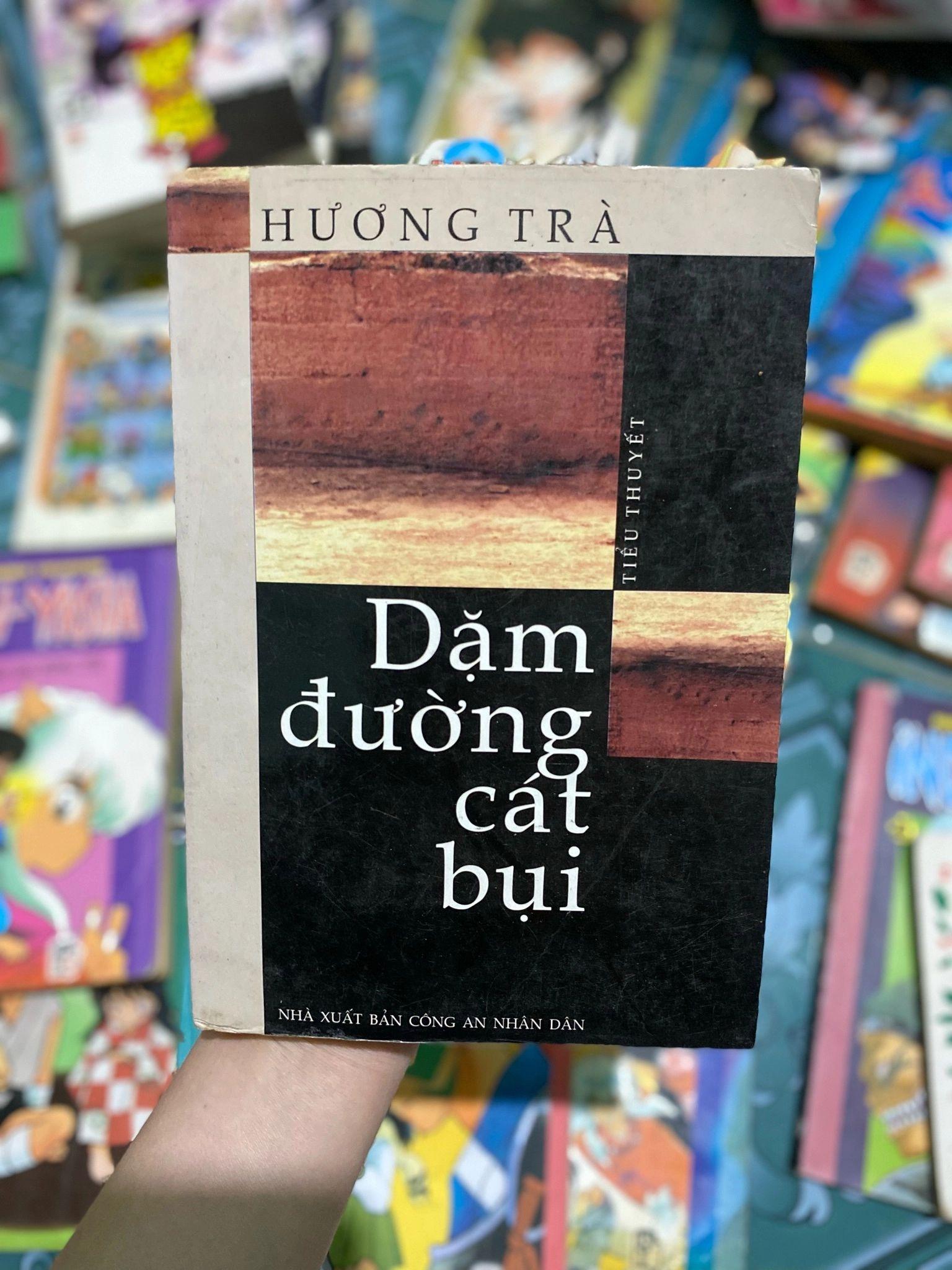 Dặm Đường Cát Bụi - Hương Trà