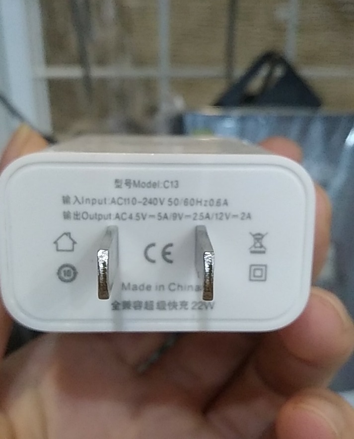 Củ sạc nhanh 22W (5A) SENDEM C13 - Hỗ trợ Qualcom 3.0 và VOOC cho các điện thoại đời cao của Iphone, Samsung, Oppo - Hàng chính hãng