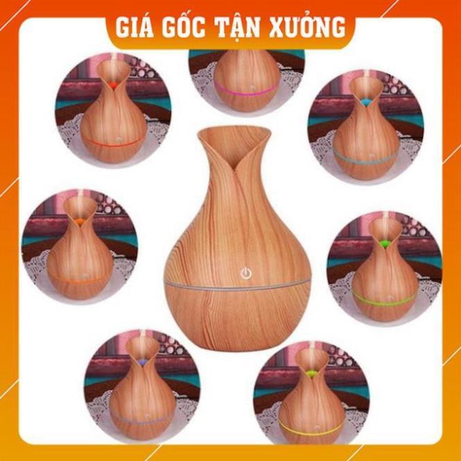 Máy xông tinh dầu cổ cao thiết kế vân gỗ có đèn kiểu dáng lọ hoa