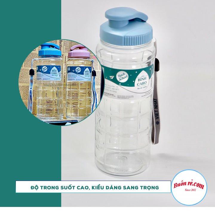 Bình nước học sinh kẻ caro 750ml Việt Nhật , Bình đựng nước thể thao có quai dù treo