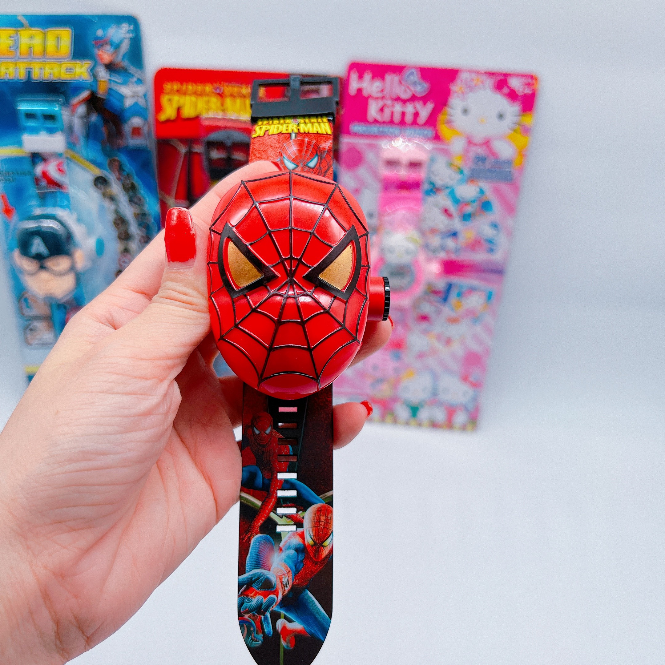 Đồng hồ đeo tay người nhện, đội trưởng mỹ, hello kitty cho bé trai, gái siêu cute - Quà tặng hấp dẫn cho bé