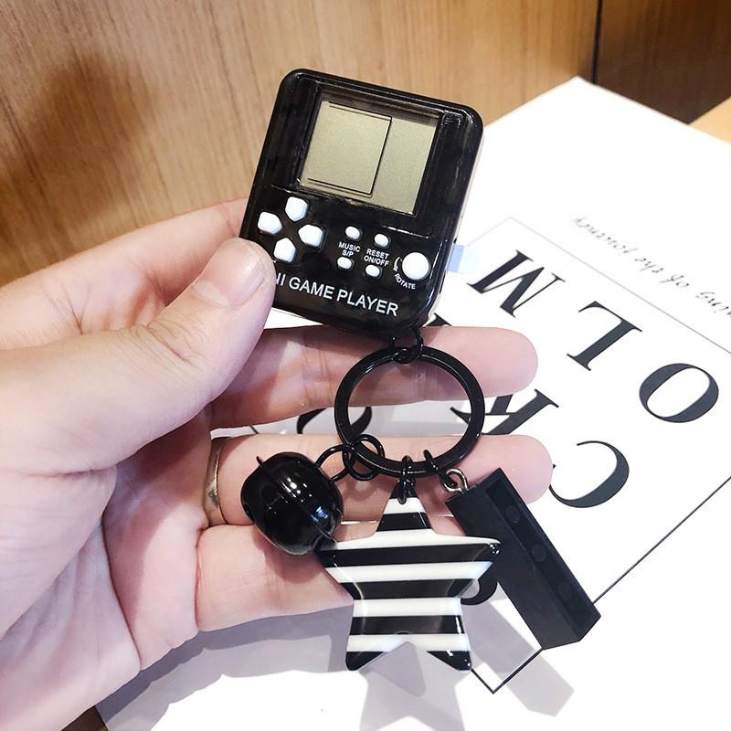 Móc Khoá Hình Máy Chơi Game Mini Siêu Cute Kèm Chuông Gió