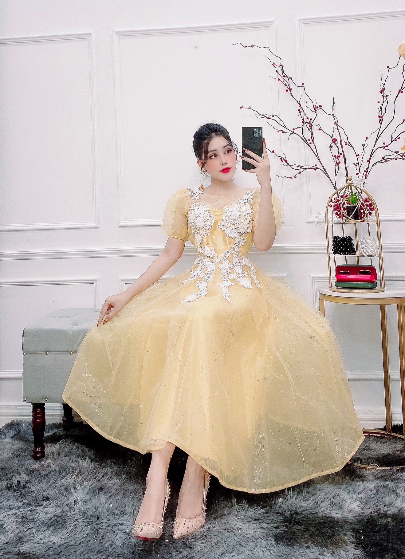 Đầm dự tiệc công chúa phối hoa nổi trắng TRIPBLE T DRESS - size M/L - MS143Y