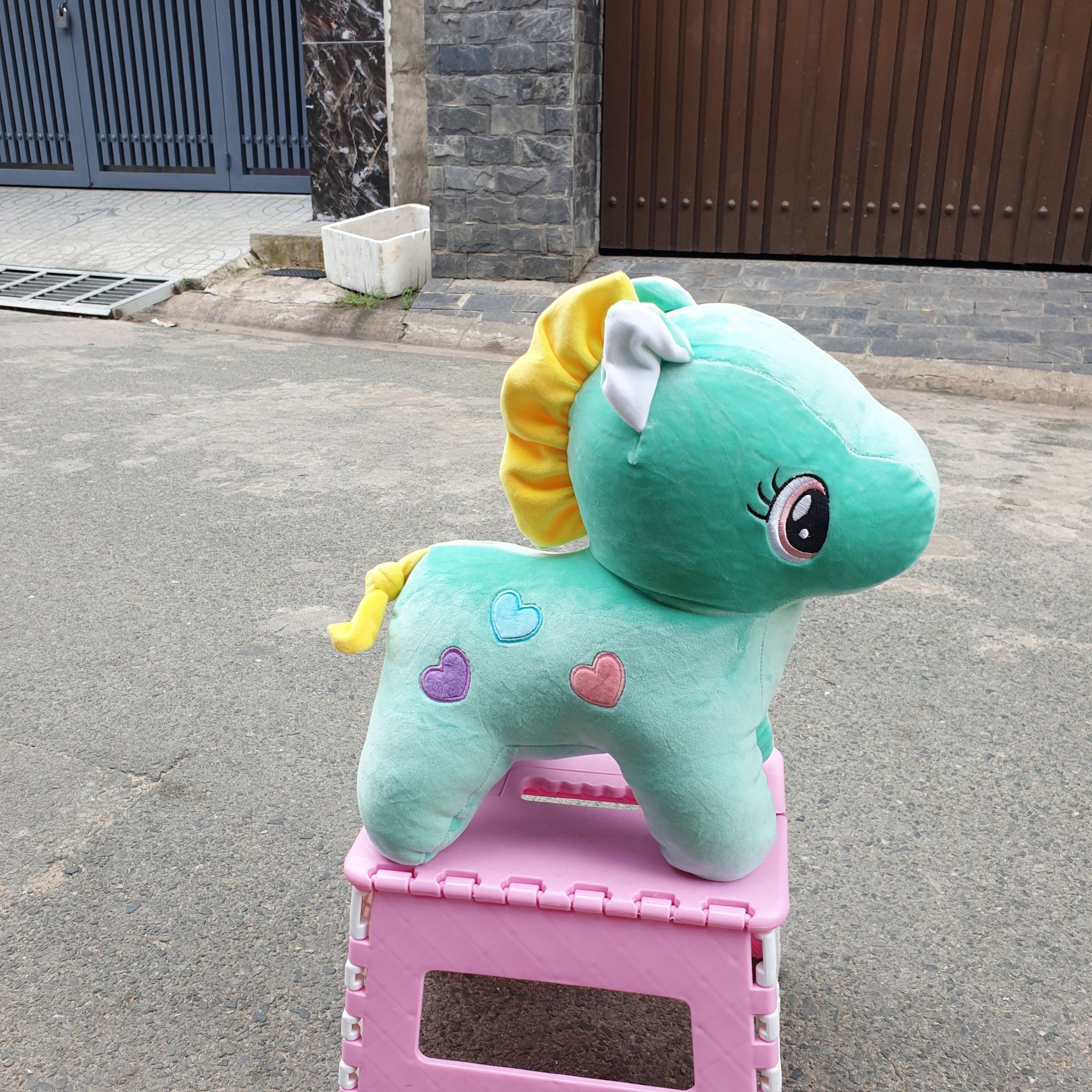 Ngựa Pony 4 chiều nhồi bông size 40cm màu xanh ngọc