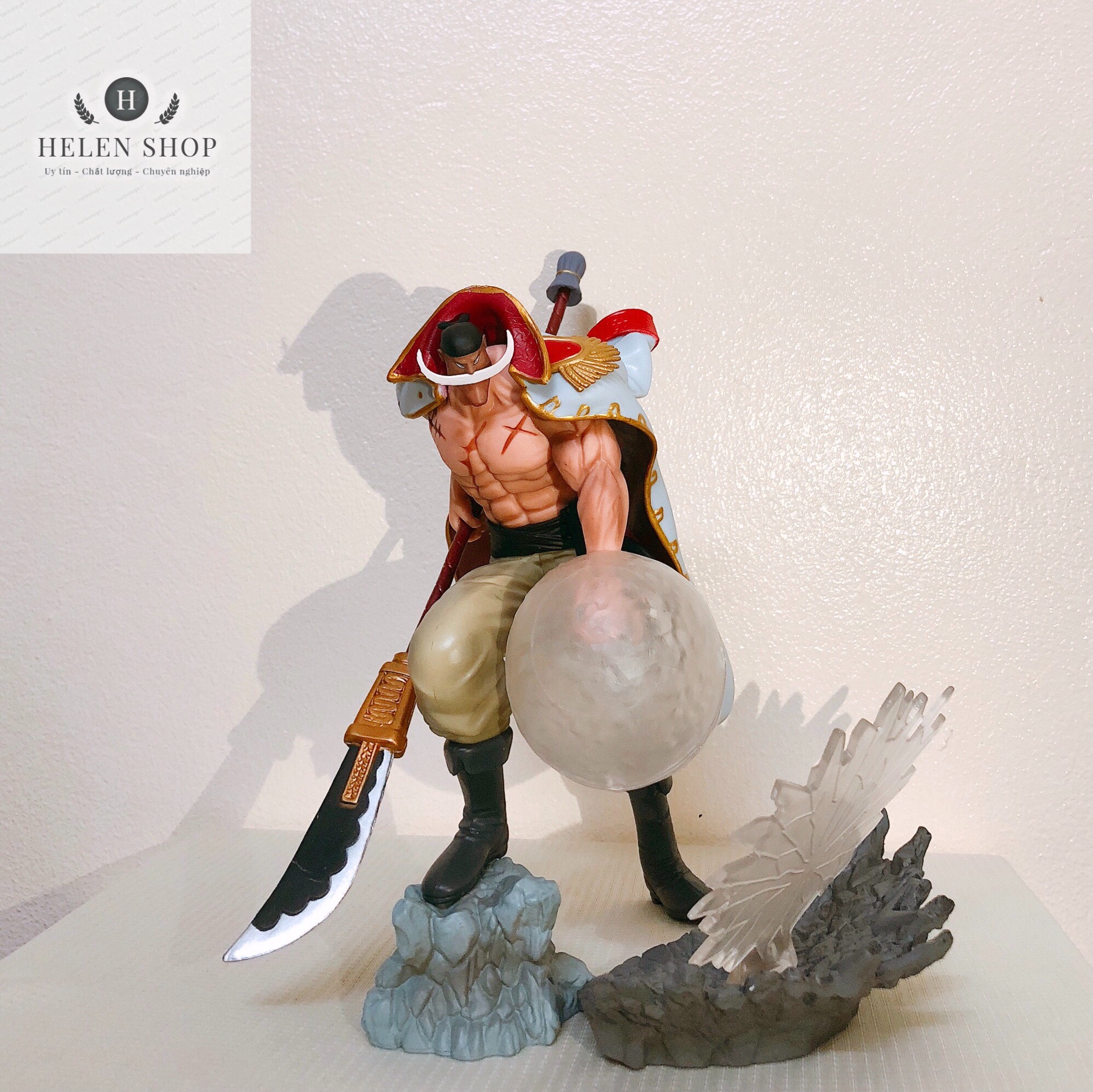 Mô hình One Piece Râu Trắng tứ hoàng biển cả người đàn ông mạnh nhất hành tinh cực ngầu