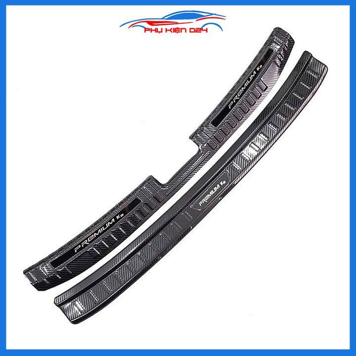 Ốp chống trầy cốp Kia K3 2021-2022-2023-2024 vân Cacbon dán bậc cốp chống trầy xước, trang trí xe hơi