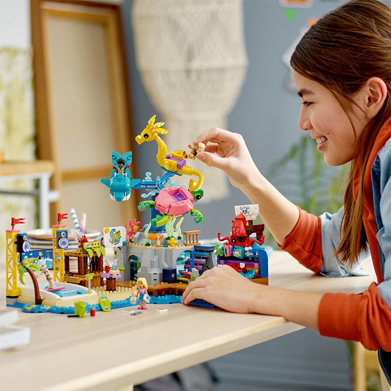 Đồ Chơi Lắp Ráp Công Viên Giải Trí Ven Biển Lego Friends 41737