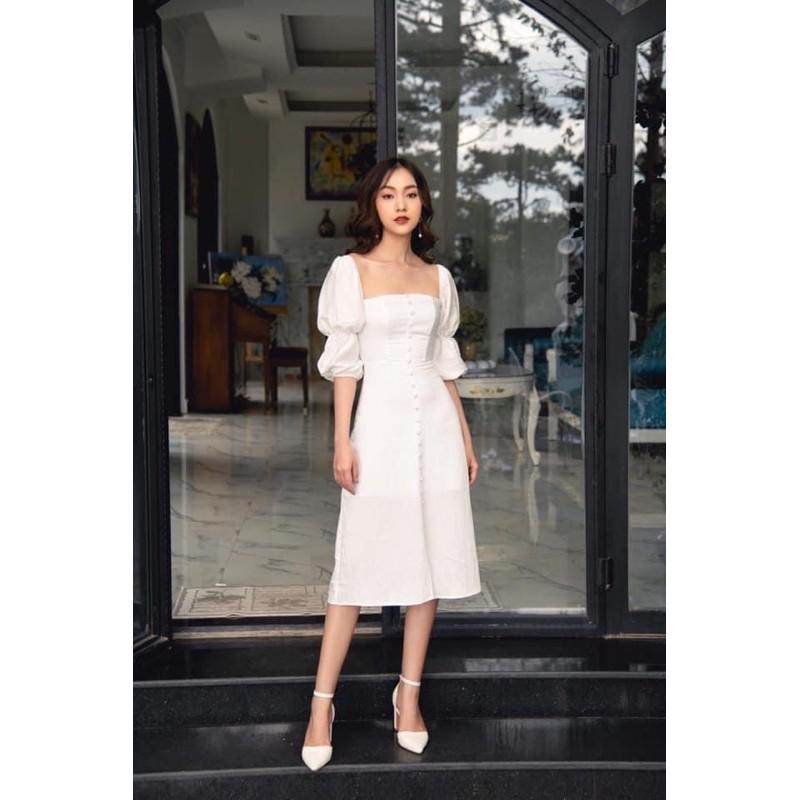 Váy cổ vuông nút bọc