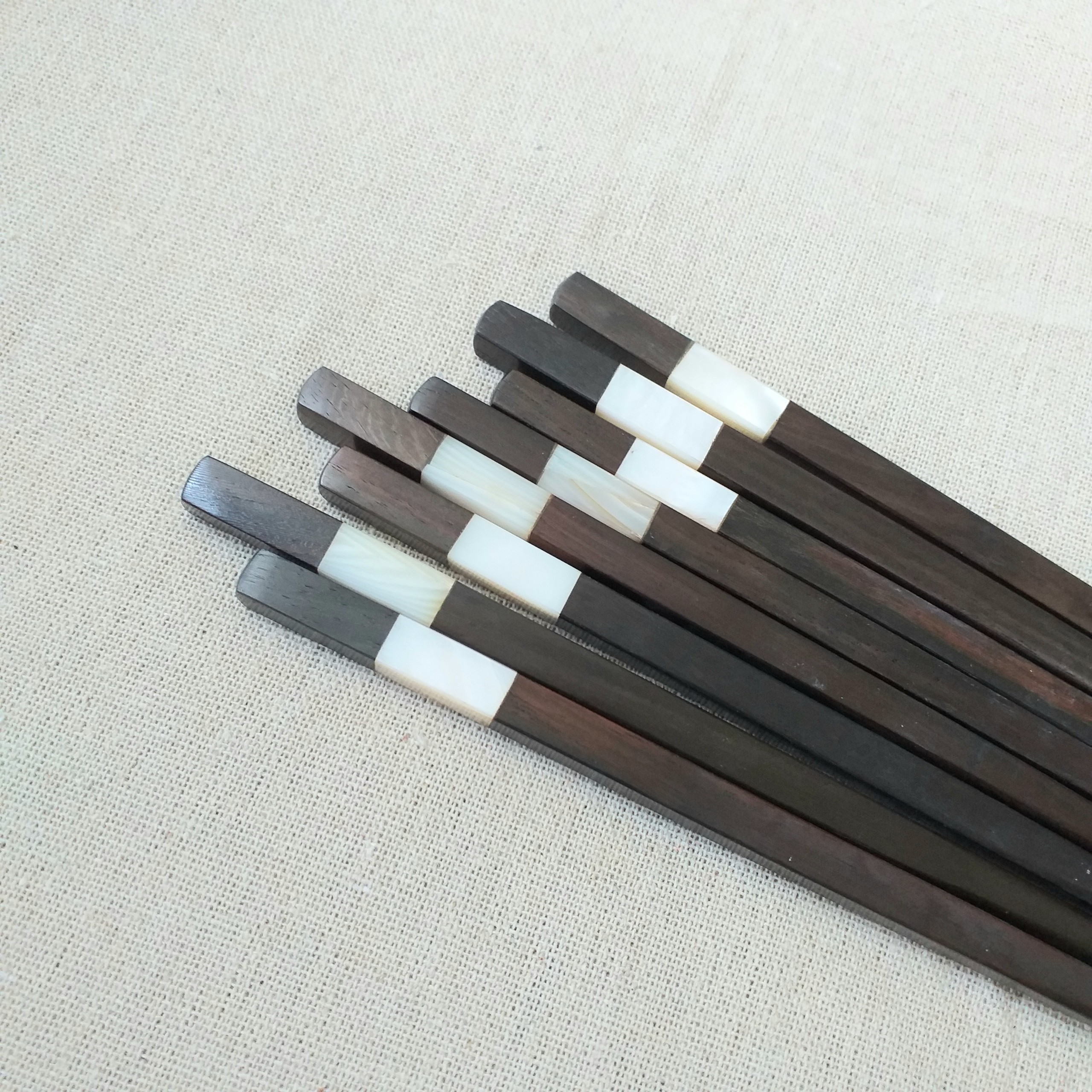 Đũa gỗ Trắc đen vuông 23cm - Khảm trai thân vuông - Đũa gỗ tự nhiên