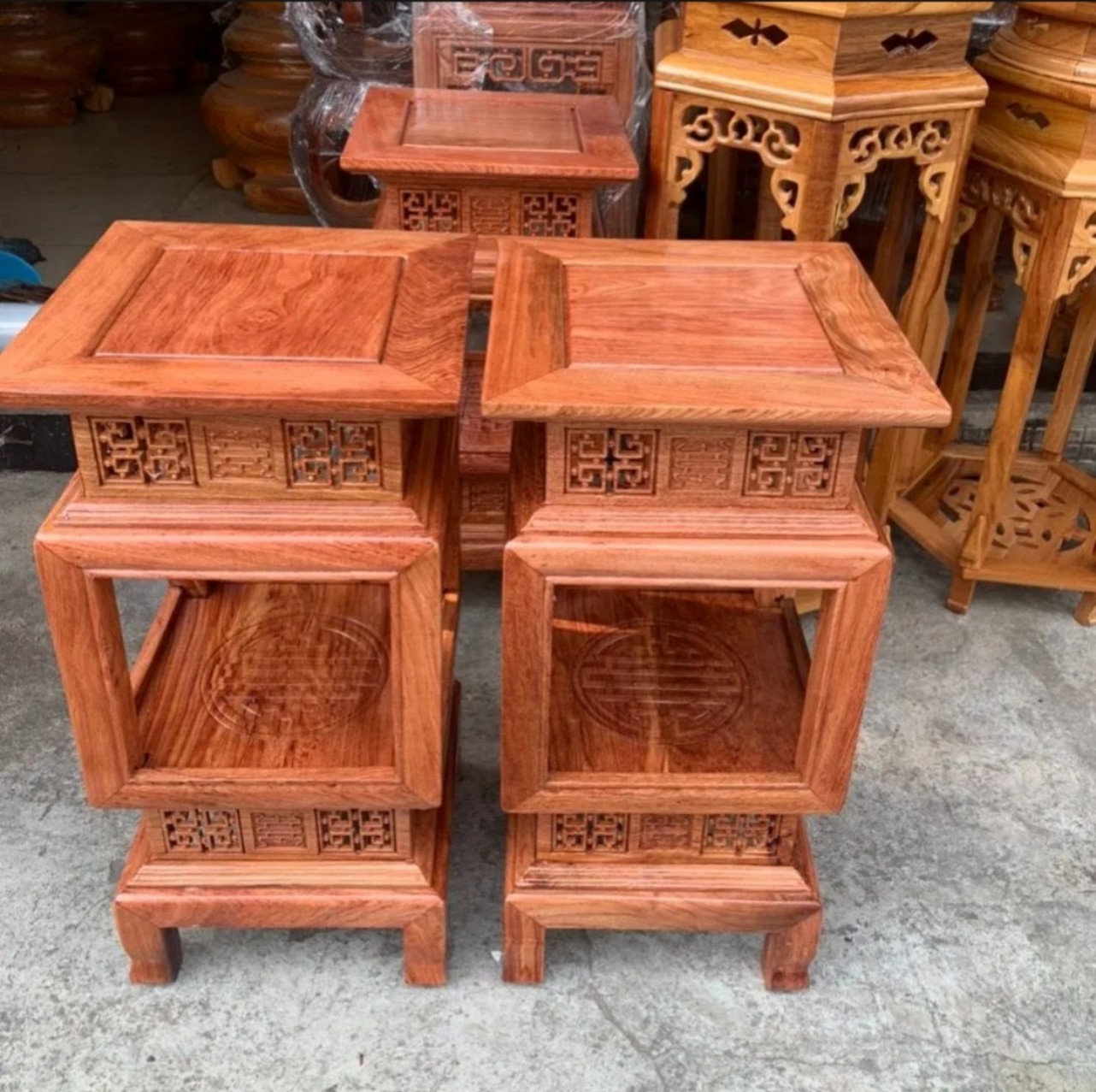 Đôn Lồng Đèn Vuông Gỗ Hương Chiện Thọ Vuông 30 Cao 60,80cm