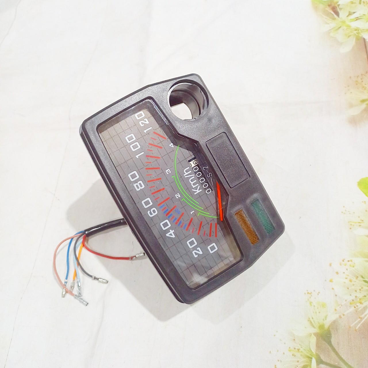 Báo tổng quảng đường đã di chuyển của xe bằng số lắp Dành cho xe Win - Đồng hồ Cơ báo Đèn nền đầy đủ chức năng - TA1094