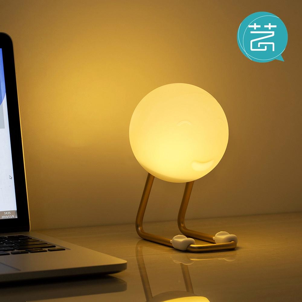 Đèn ngủ để bàn bằng silicon kèm giá đỡ điện thoại tiện dụng