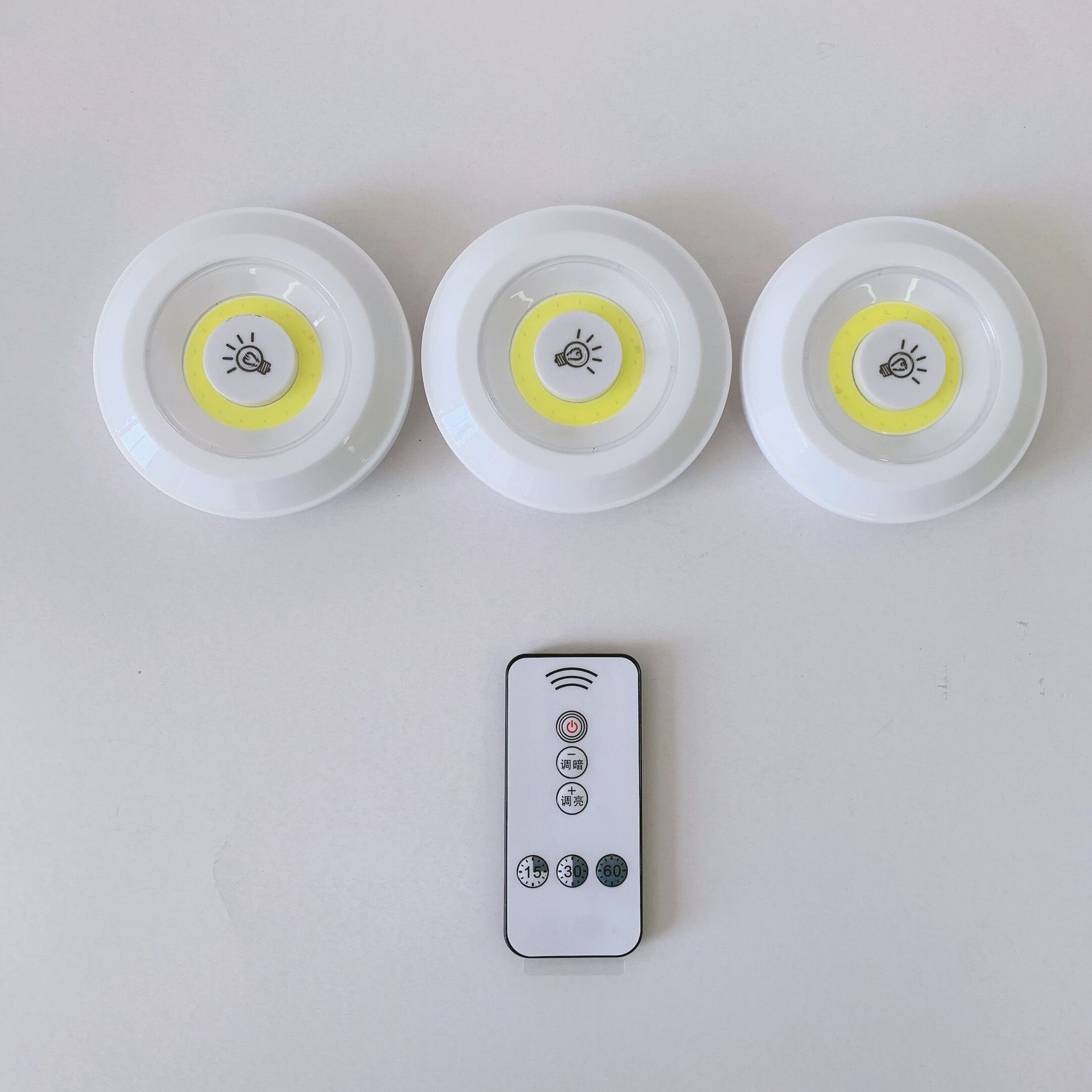 Bộ 3 đèn gắn tường tủ bếp quần áo bằng bóng mini không dây dùng pin - HENRYSA