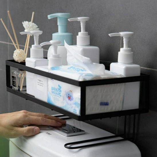 Kệ để đồ nhà vệ sinh đặt trên bồn tiện lợi,gọn gàng và sạch sẽ